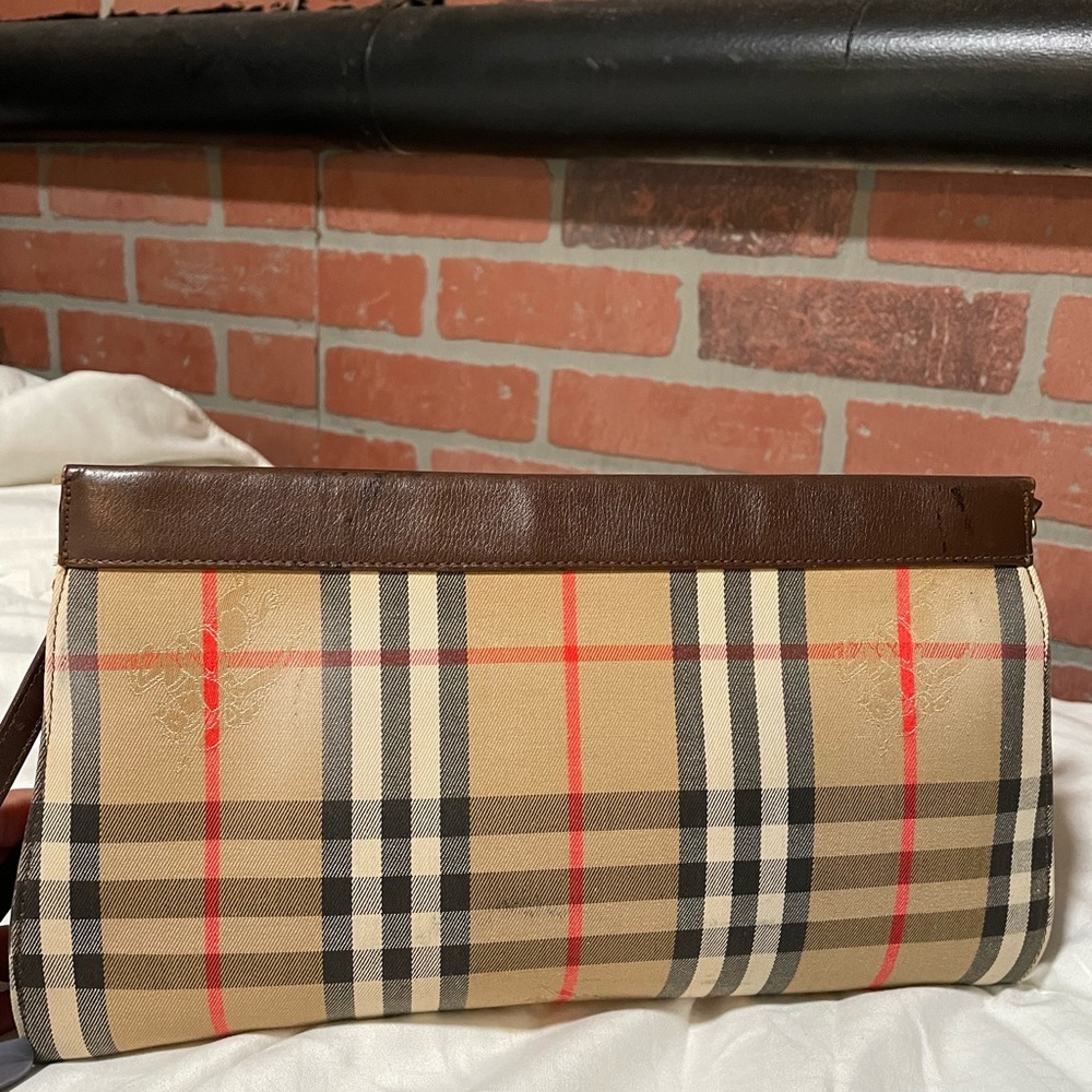 Burberry sling bag